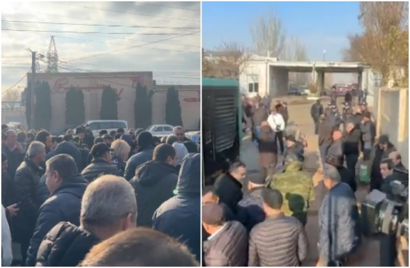 Транспортный коллапс: водители автобусов в Ереване объявили забастовку (видео)